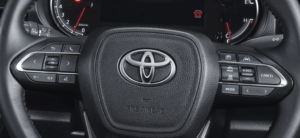 toyota-voxy-interior-6.png